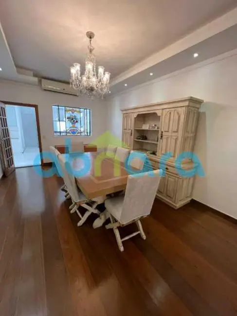Apartamento com 3 quartos à venda, 280m2 em Rio De Janeiro - RJ - imagem 6 Foto 6 de Apartamento com 3 quartos à venda, 280m2 em Rio De Janeiro - RJ