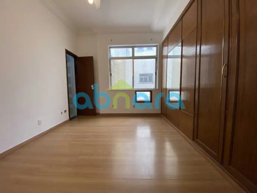 Apartamento com 3 quartos à venda, 285m2 em Rio De Janeiro - RJ - imagem 8 Foto 8 de Apartamento com 3 quartos à venda, 285m2 em Rio De Janeiro - RJ