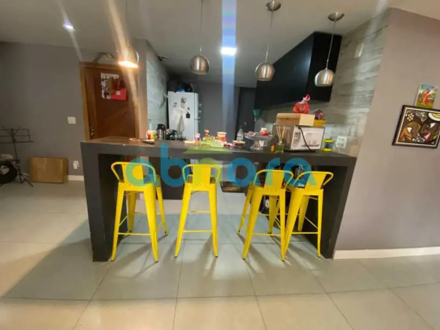 Apartamento com 3 quartos à venda, 90m2 em Rio De Janeiro - RJ - imagem 5 Foto 5 de Apartamento com 3 quartos à venda, 90m2 em Rio De Janeiro - RJ