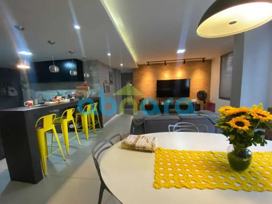 Apartamento com 3 quartos à venda, 90m2 em Rio De Janeiro - RJ - imagem 3 Foto 3 de Apartamento com 3 quartos à venda, 90m2 em Rio De Janeiro - RJ