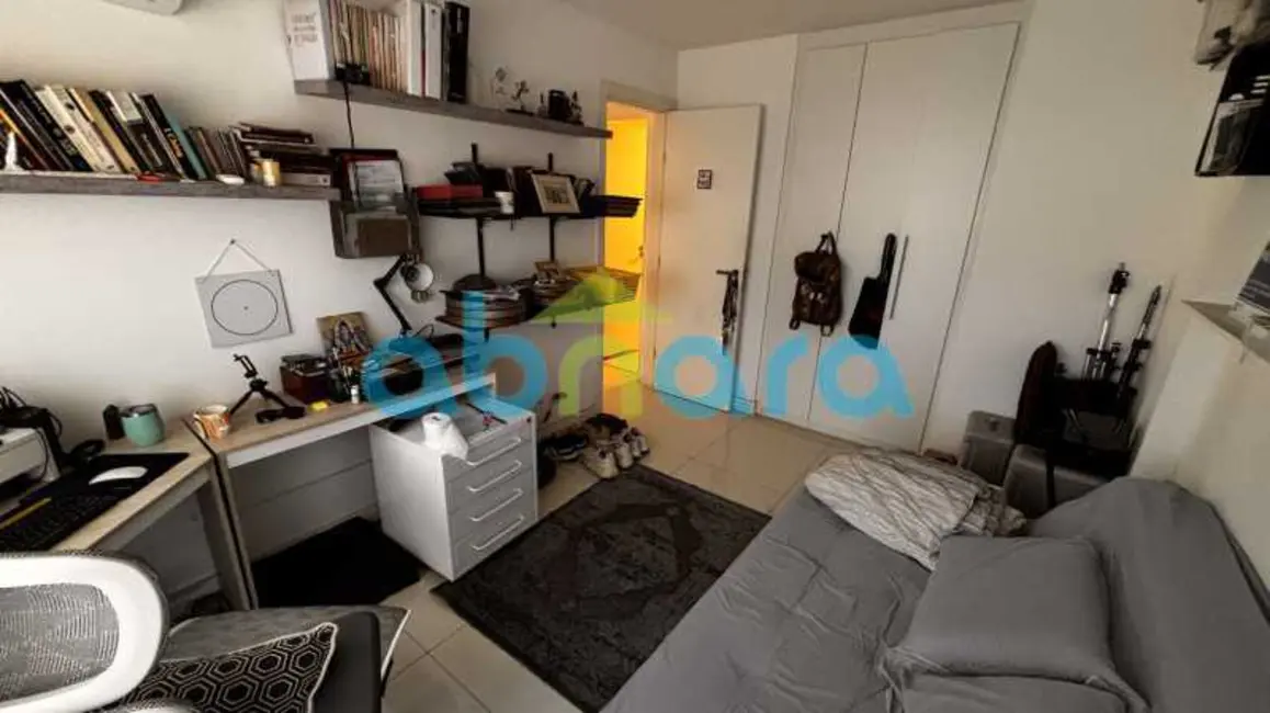 Apartamento com 3 quartos à venda, 112m2 em Rio De Janeiro - RJ - imagem 3 Foto 3 de Apartamento com 3 quartos à venda, 112m2 em Rio De Janeiro - RJ