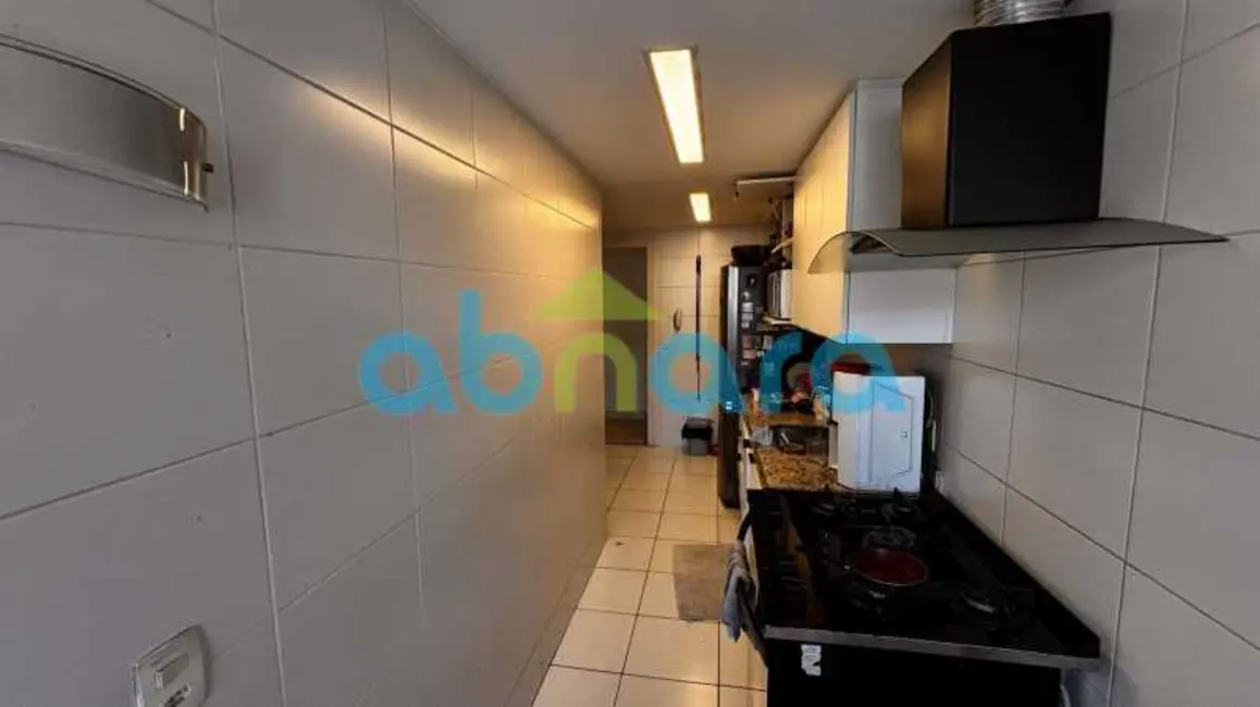 Apartamento com 3 quartos à venda, 112m2 em Rio De Janeiro - RJ - imagem 6 Foto 6 de Apartamento com 3 quartos à venda, 112m2 em Rio De Janeiro - RJ