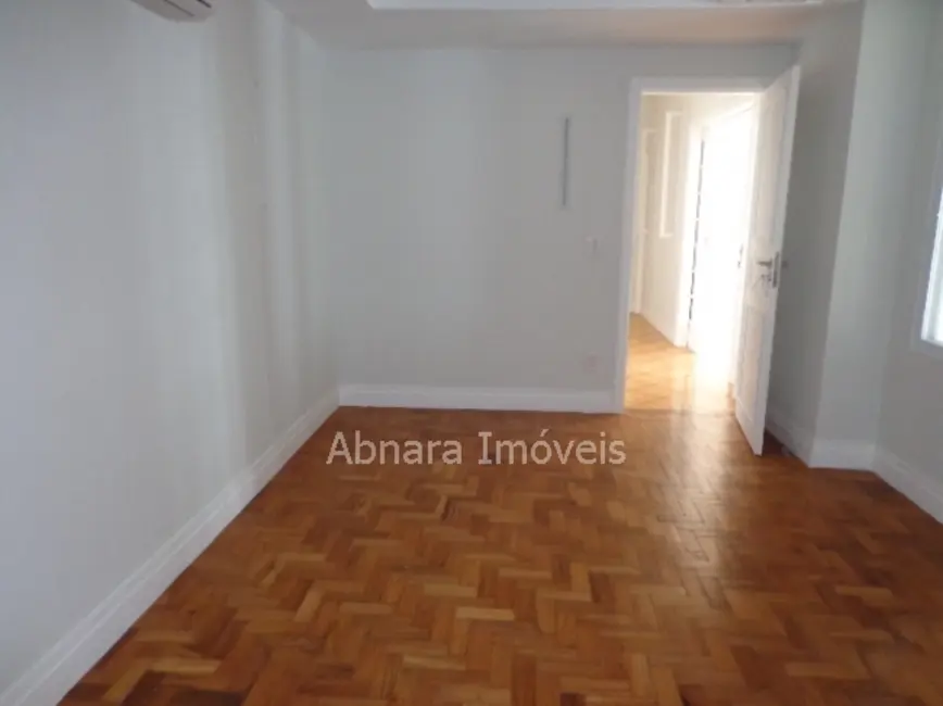 Foto 2 de Apartamento com 4 quartos à venda, 460m2 em Rio De Janeiro - RJ