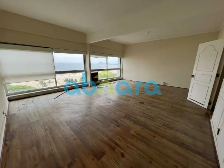 Apartamento com 4 quartos à venda, 400m2 em Rio De Janeiro - RJ - imagem 9 Foto 9 de Apartamento com 4 quartos à venda, 400m2 em Rio De Janeiro - RJ