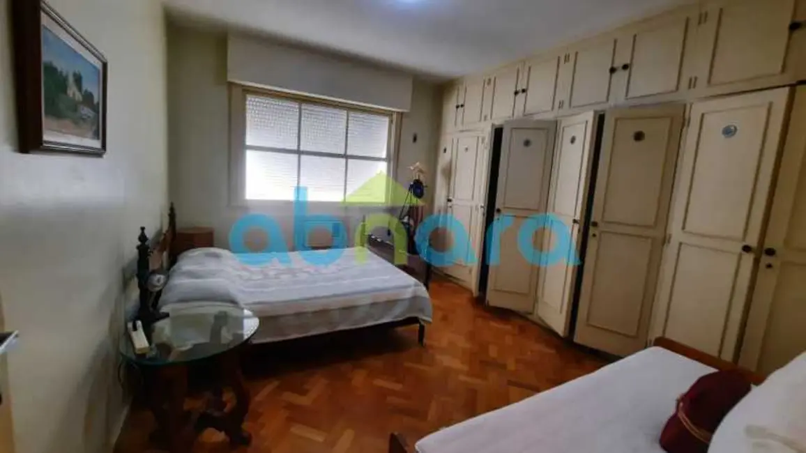 Foto 7 de Apartamento com 4 quartos à venda, 230m2 em Rio De Janeiro - RJ