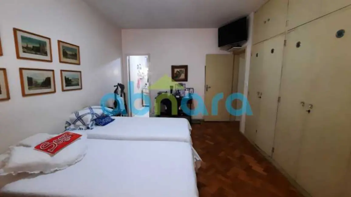 Foto 8 de Apartamento com 4 quartos à venda, 230m2 em Rio De Janeiro - RJ