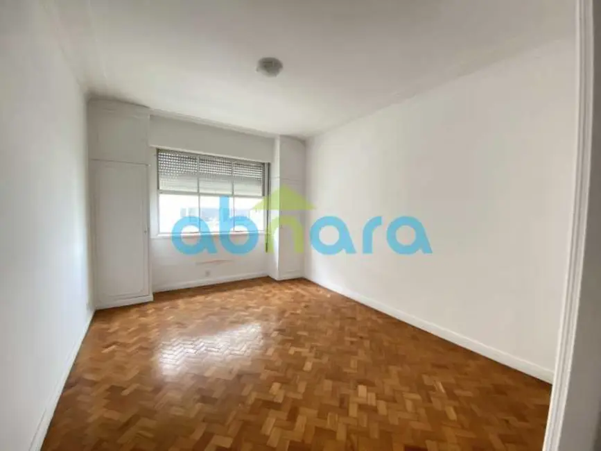 Apartamento com 4 quartos à venda, 330m2 em Rio De Janeiro - RJ - imagem 6 Foto 6 de Apartamento com 4 quartos à venda, 330m2 em Rio De Janeiro - RJ