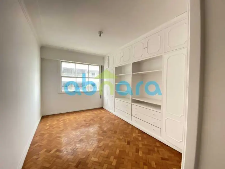 Apartamento com 4 quartos à venda, 330m2 em Rio De Janeiro - RJ - imagem 7 Foto 7 de Apartamento com 4 quartos à venda, 330m2 em Rio De Janeiro - RJ