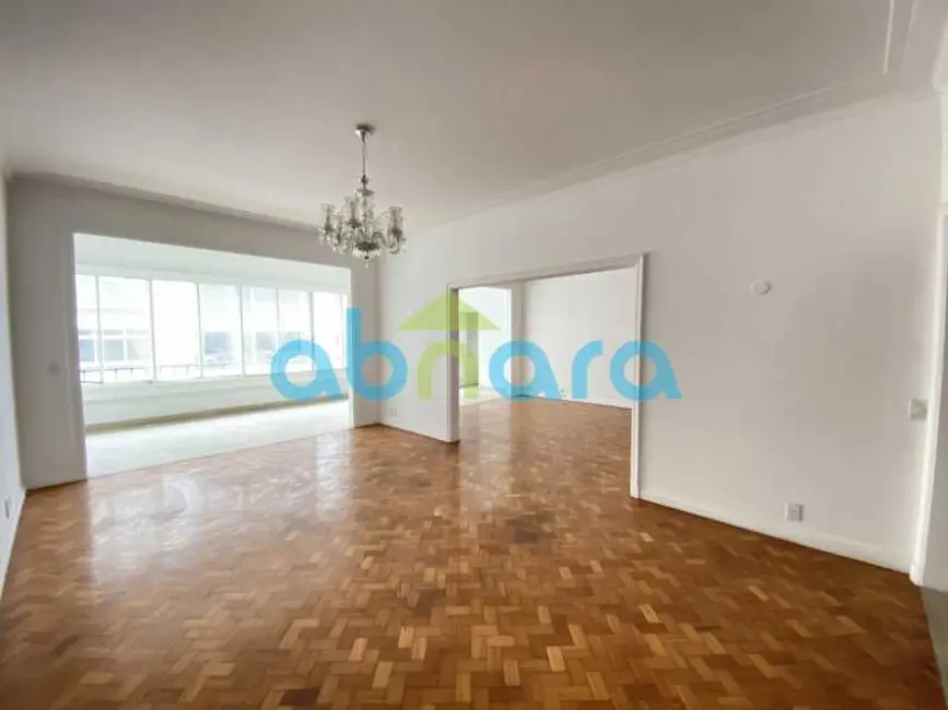 Apartamento com 4 quartos à venda, 330m2 em Rio De Janeiro - RJ - imagem 1 Foto 1 de Apartamento com 4 quartos à venda, 330m2 em Rio De Janeiro - RJ