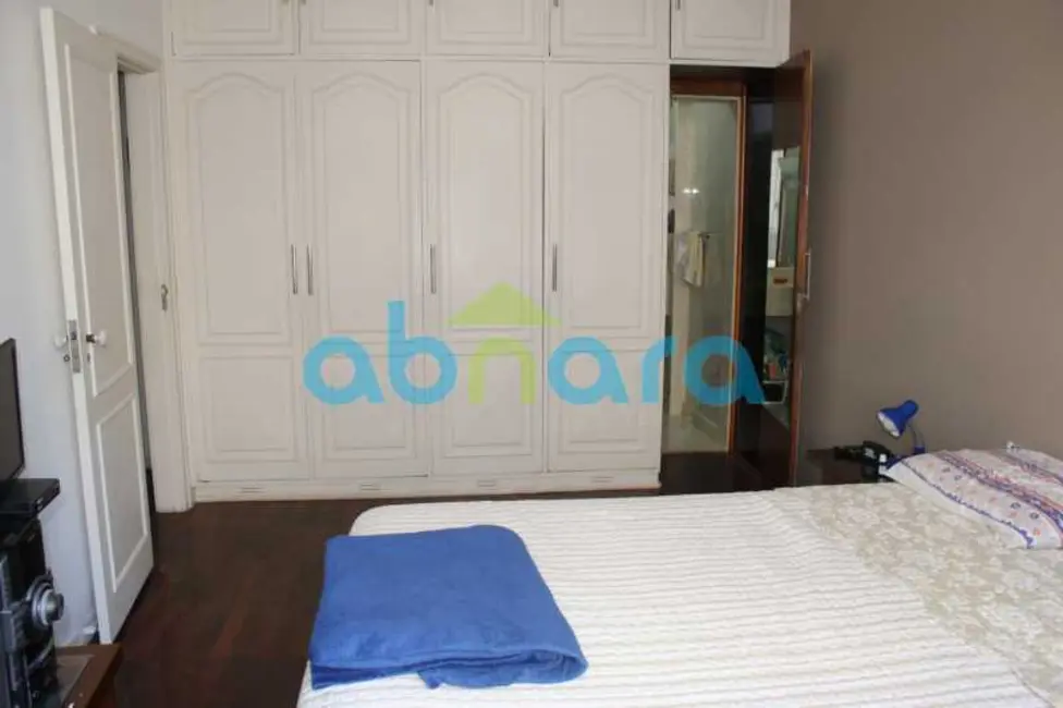 Foto 6 de Apartamento com 4 quartos à venda, 220m2 em Rio De Janeiro - RJ