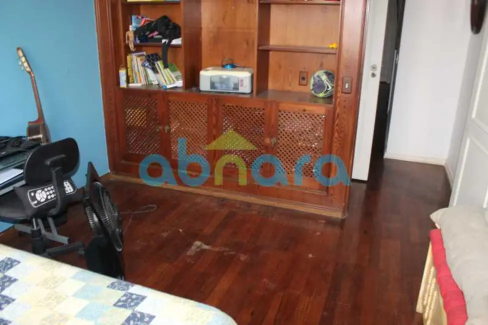 Foto 9 de Apartamento com 4 quartos à venda, 220m2 em Rio De Janeiro - RJ