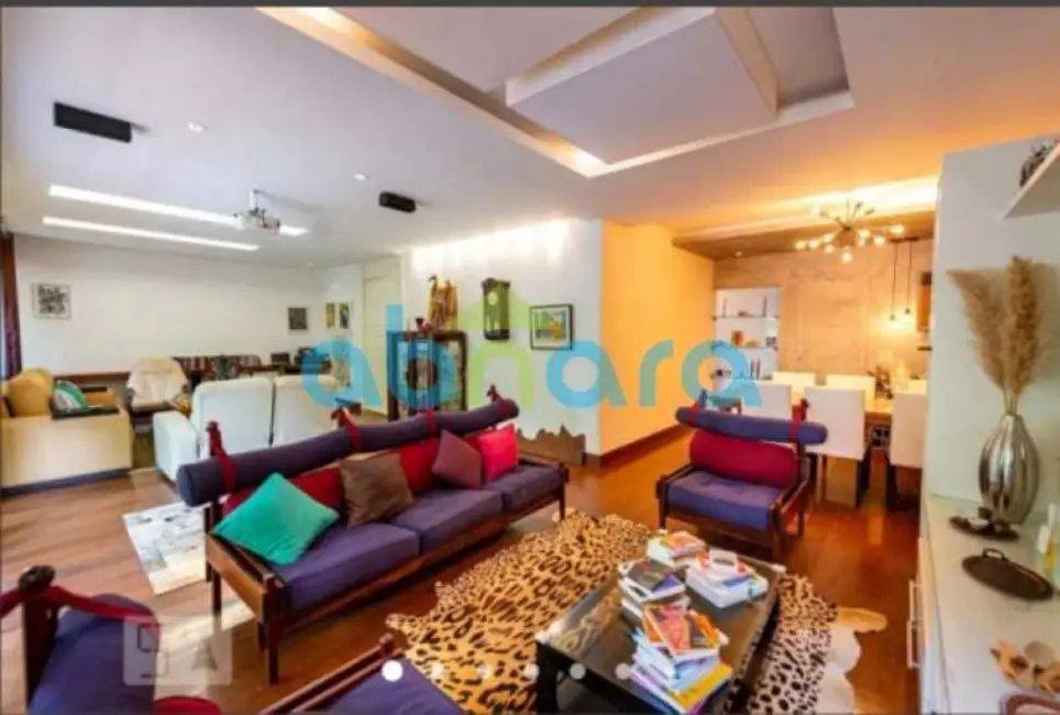 Foto 1 de Apartamento com 4 quartos à venda, 192m2 em Rio De Janeiro - RJ