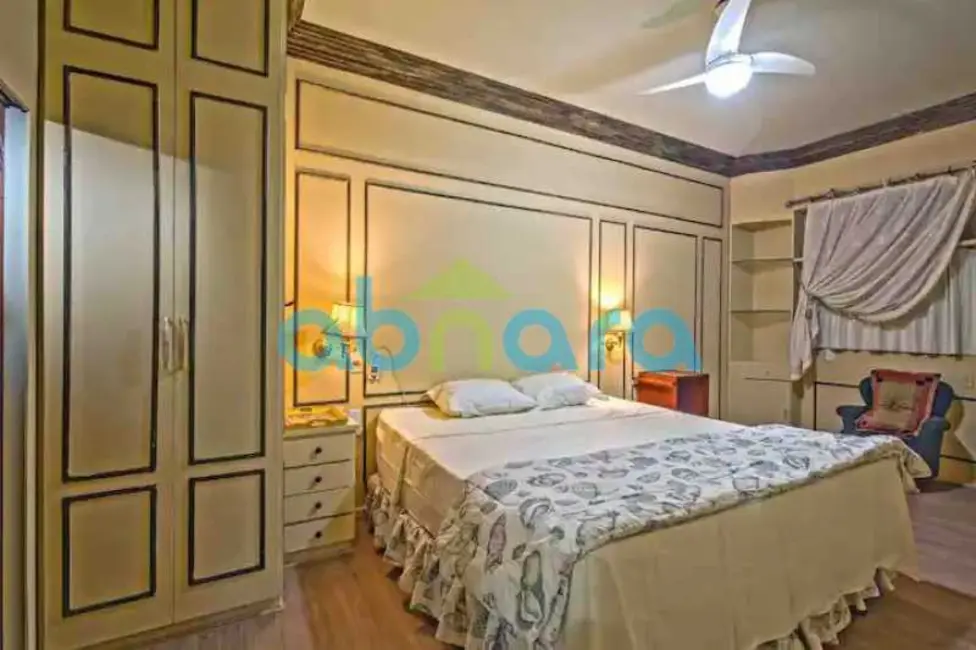 Apartamento com 4 quartos à venda, 260m2 em Rio De Janeiro - RJ - imagem 8 Foto 8 de Apartamento com 4 quartos à venda, 260m2 em Rio De Janeiro - RJ