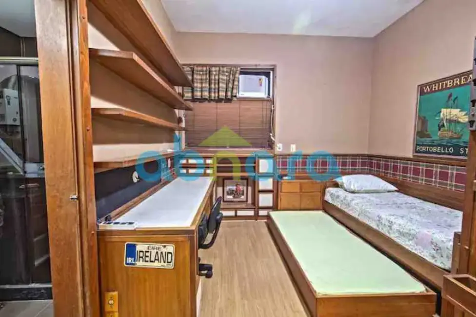 Apartamento com 4 quartos à venda, 260m2 em Rio De Janeiro - RJ - imagem 6 Foto 6 de Apartamento com 4 quartos à venda, 260m2 em Rio De Janeiro - RJ