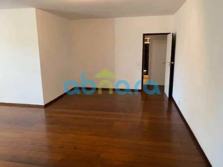 Foto 3 de Apartamento com 4 quartos à venda, 150m2 em Rio De Janeiro - RJ