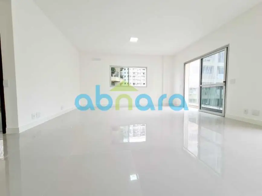 Foto 5 de Apartamento com 4 quartos à venda, 190m2 em Rio De Janeiro - RJ