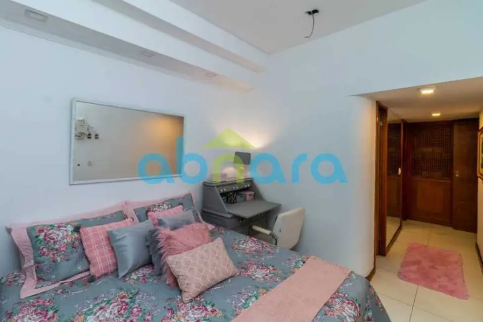 Foto 9 de Apartamento com 4 quartos à venda, 230m2 em Rio De Janeiro - RJ