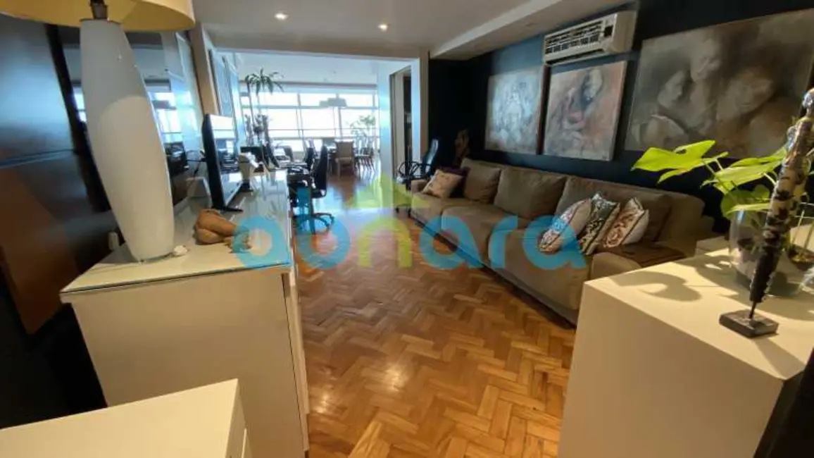 Apartamento com 4 quartos à venda, 340m2 em Rio De Janeiro - RJ - imagem 7 Foto 7 de Apartamento com 4 quartos à venda, 340m2 em Rio De Janeiro - RJ