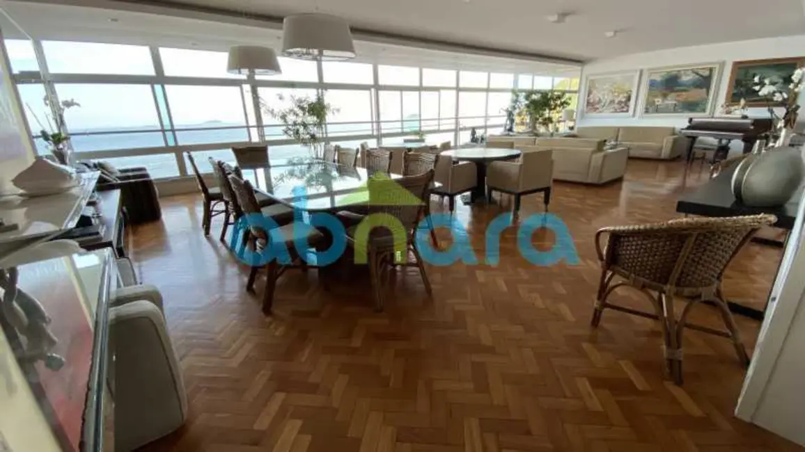 Apartamento com 4 quartos à venda, 340m2 em Rio De Janeiro - RJ - imagem 4 Foto 4 de Apartamento com 4 quartos à venda, 340m2 em Rio De Janeiro - RJ