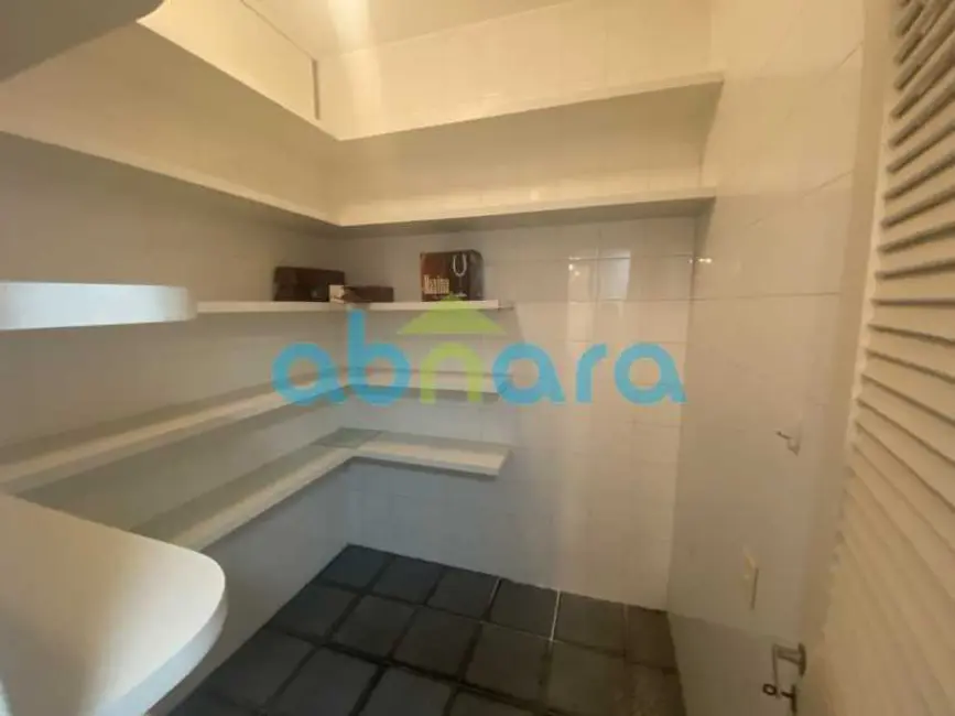 Foto 9 de Apartamento com 4 quartos à venda, 250m2 em Rio De Janeiro - RJ