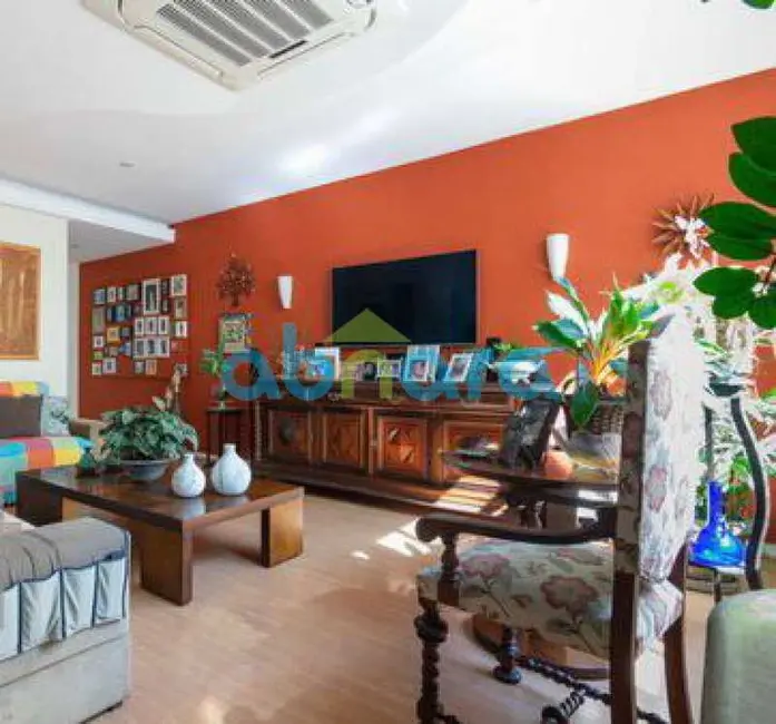 Foto 3 de Apartamento com 4 quartos à venda, 140m2 em Rio De Janeiro - RJ