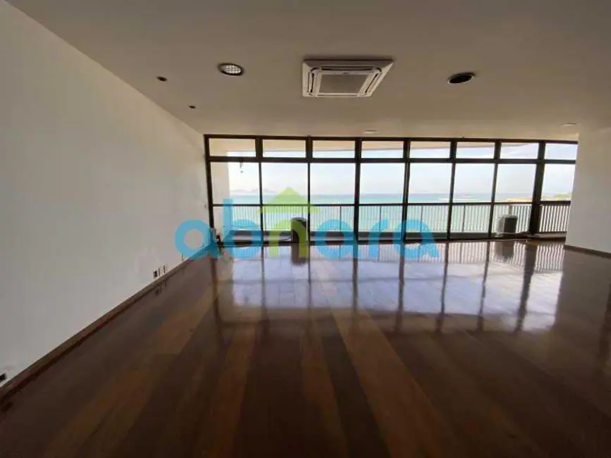 Apartamento com 4 quartos à venda, 350m2 em Rio De Janeiro - RJ - imagem 3 Foto 3 de Apartamento com 4 quartos à venda, 350m2 em Rio De Janeiro - RJ