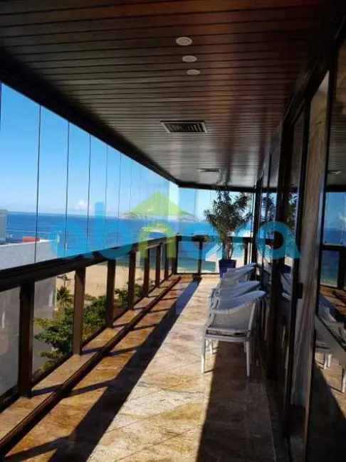 Foto 1 de Apartamento com 4 quartos à venda, 250m2 em Rio De Janeiro - RJ