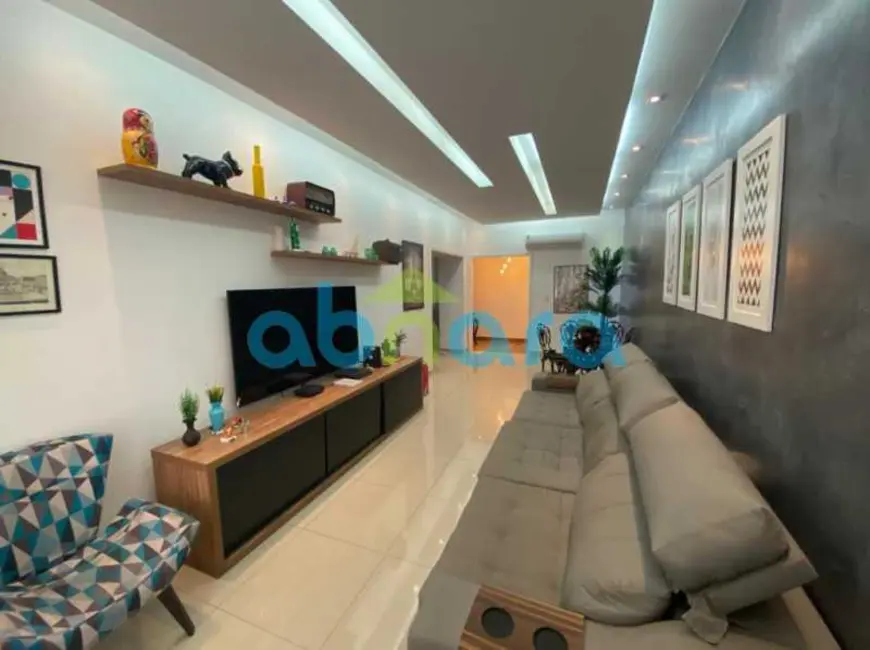 Apartamento com 4 quartos à venda, 160m2 em Rio De Janeiro - RJ - imagem 2 Foto 2 de Apartamento com 4 quartos à venda, 160m2 em Rio De Janeiro - RJ