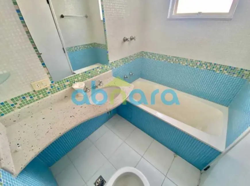 Apartamento com 4 quartos à venda, 201m2 em Rio De Janeiro - RJ - imagem 9 Foto 9 de Apartamento com 4 quartos à venda, 201m2 em Rio De Janeiro - RJ