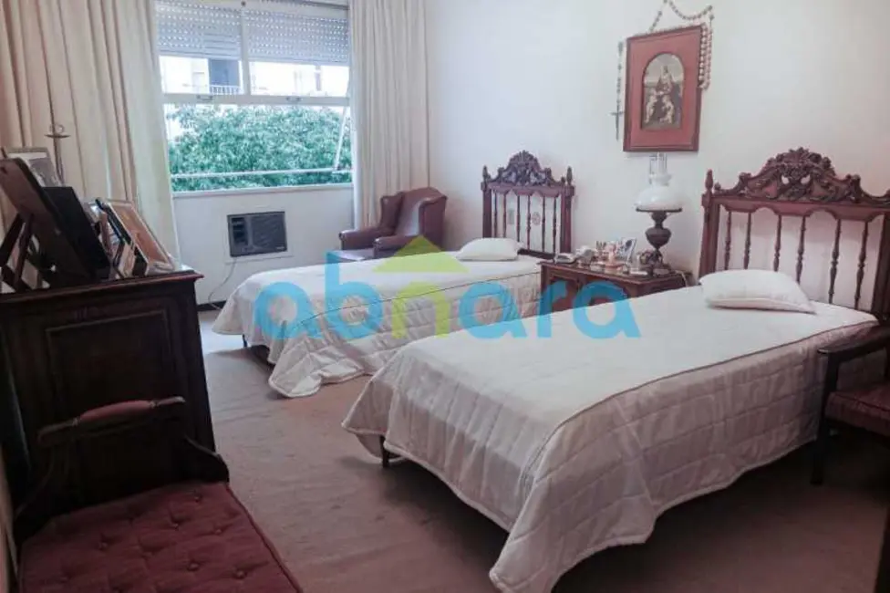 Foto 9 de Apartamento com 4 quartos à venda, 280m2 em Rio De Janeiro - RJ