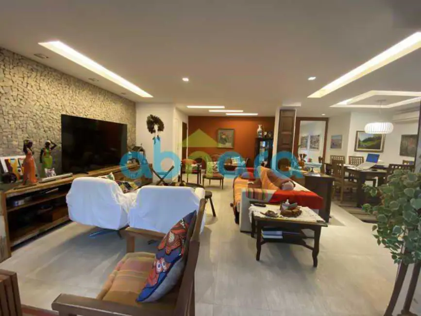 Foto 4 de Apartamento com 4 quartos à venda, 200m2 em Rio De Janeiro - RJ