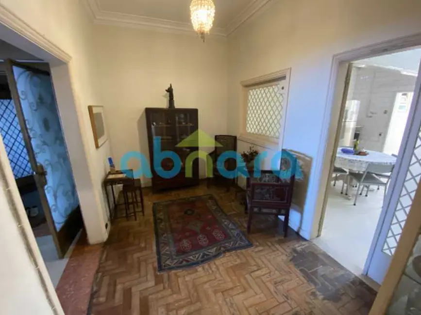 Apartamento com 4 quartos à venda, 235m2 em Rio De Janeiro - RJ - imagem 8 Foto 8 de Apartamento com 4 quartos à venda, 235m2 em Rio De Janeiro - RJ