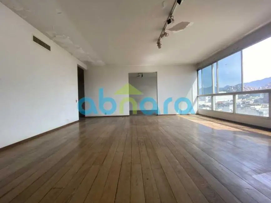 Foto 2 de Apartamento com 4 quartos à venda, 234m2 em Rio De Janeiro - RJ