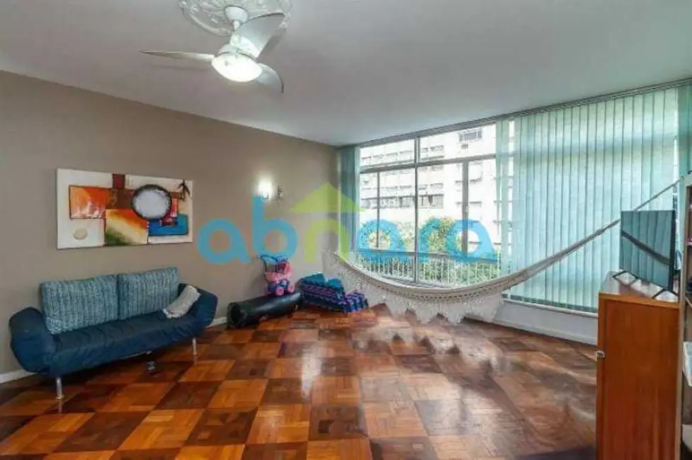 Foto 1 de Apartamento com 4 quartos à venda, 300m2 em Rio De Janeiro - RJ