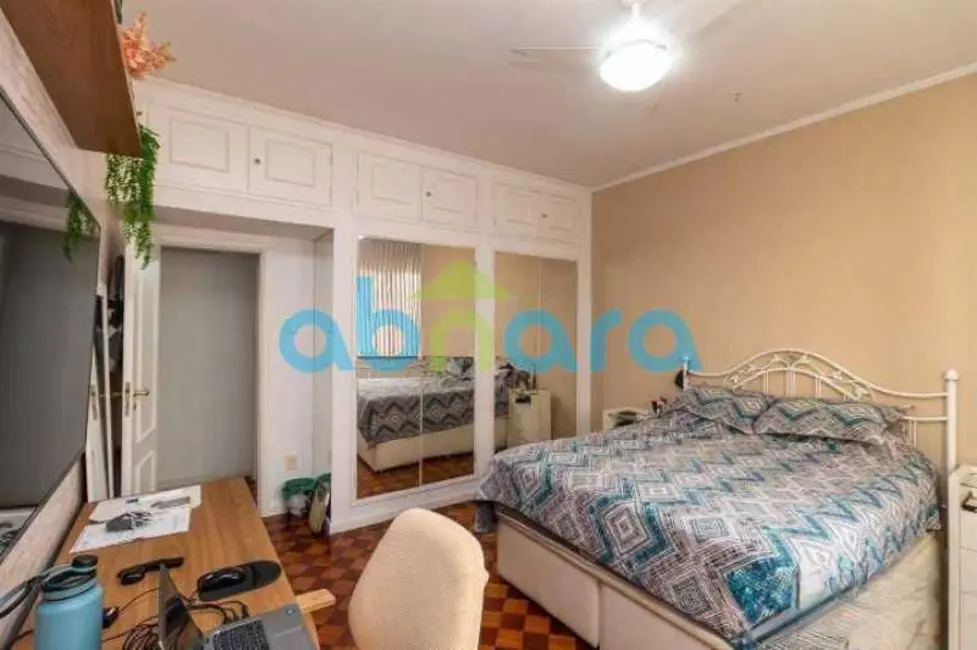 Foto 9 de Apartamento com 4 quartos à venda, 300m2 em Rio De Janeiro - RJ