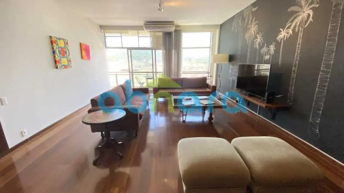 Foto 7 de Apartamento com 4 quartos à venda, 250m2 em Rio De Janeiro - RJ