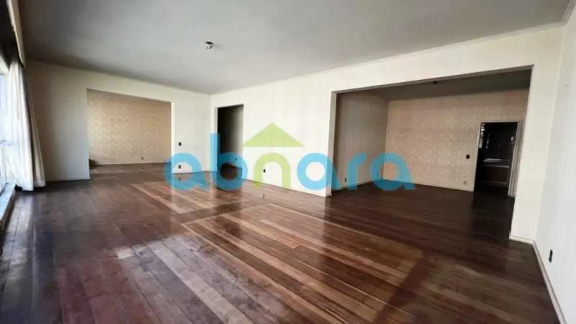 Foto 2 de Apartamento com 4 quartos à venda, 300m2 em Rio De Janeiro - RJ