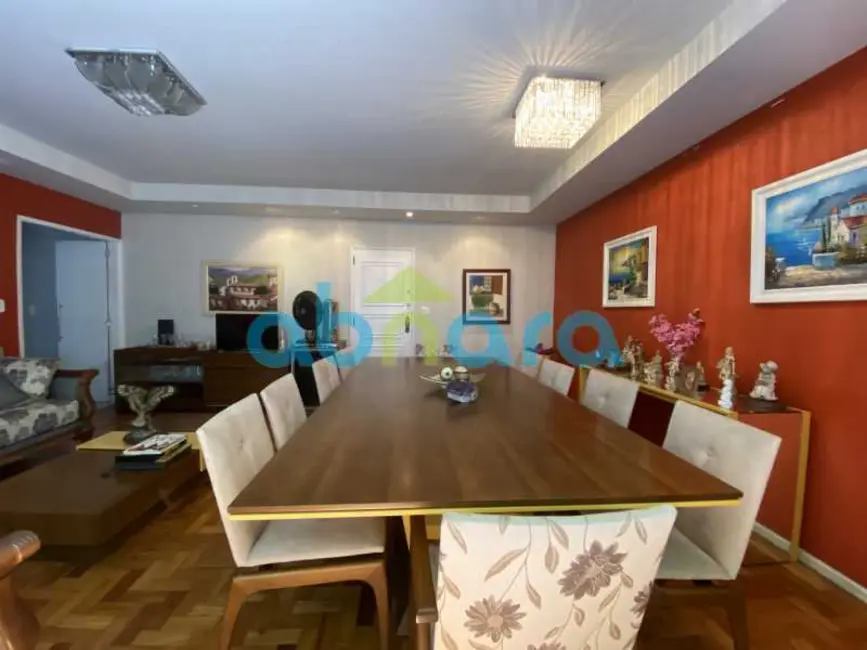 Apartamento com 4 quartos à venda, 210m2 em Rio De Janeiro - RJ - imagem 1 Foto 1 de Apartamento com 4 quartos à venda, 210m2 em Rio De Janeiro - RJ