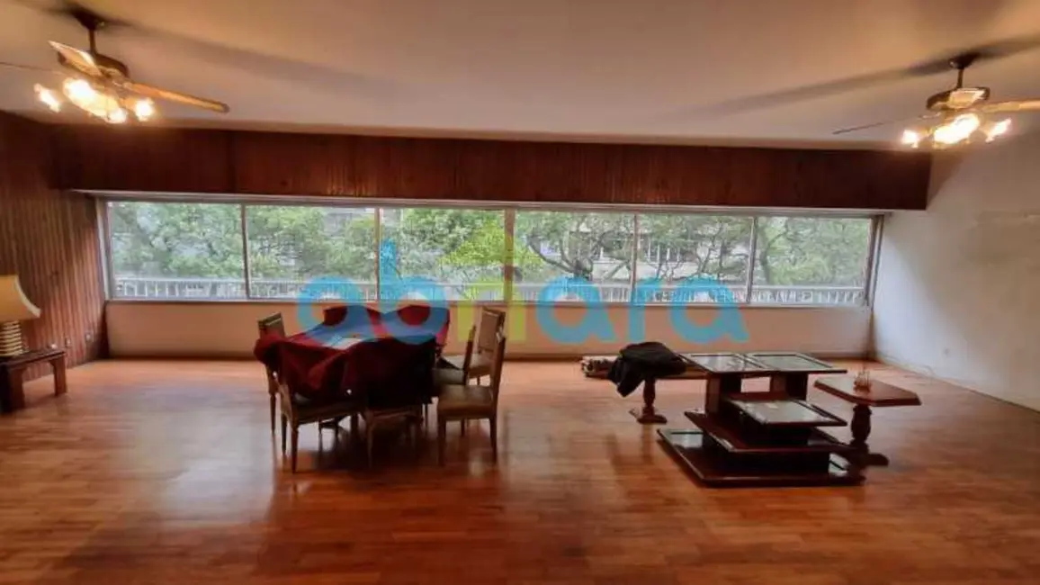 Foto 1 de Apartamento com 4 quartos à venda, 300m2 em Rio De Janeiro - RJ