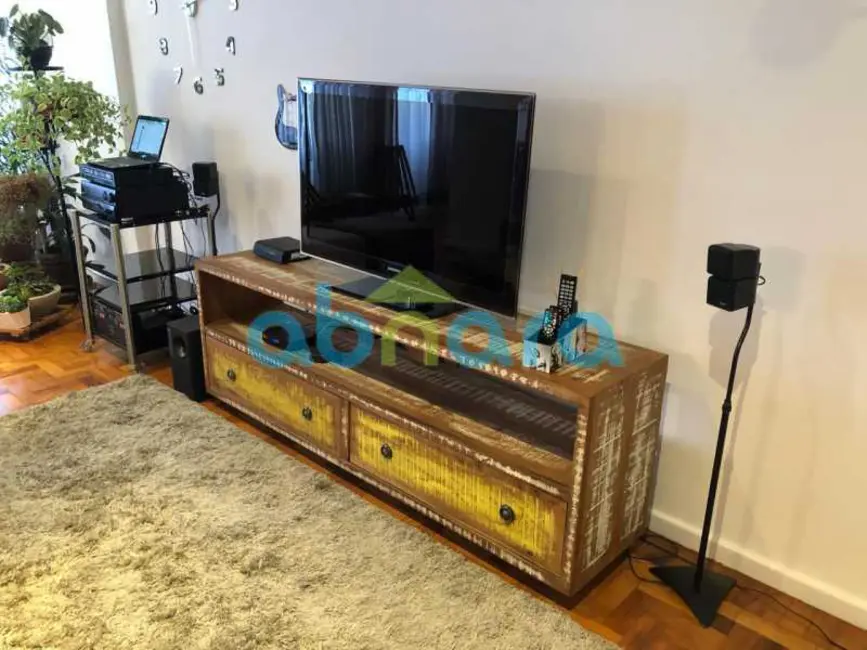 Apartamento com 4 quartos à venda, 200m2 em Rio De Janeiro - RJ - imagem 5 Foto 5 de Apartamento com 4 quartos à venda, 200m2 em Rio De Janeiro - RJ