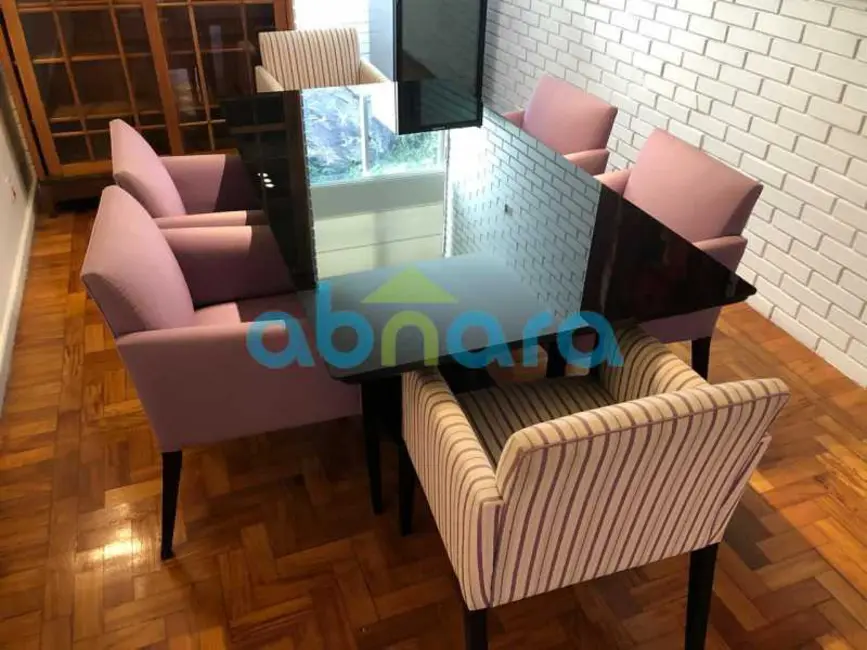 Apartamento com 4 quartos à venda, 200m2 em Rio De Janeiro - RJ - imagem 6 Foto 6 de Apartamento com 4 quartos à venda, 200m2 em Rio De Janeiro - RJ