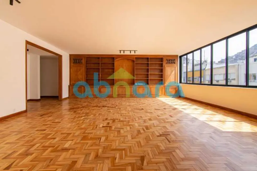 Foto 2 de Apartamento com 4 quartos à venda, 280m2 em Rio De Janeiro - RJ
