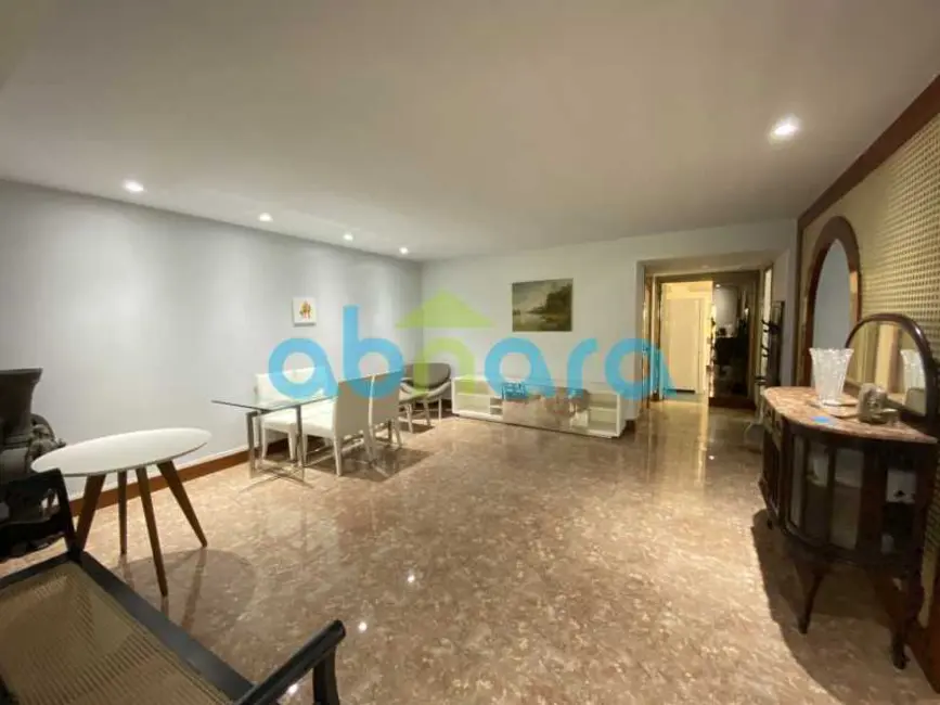 Foto 4 de Apartamento com 4 quartos à venda, 250m2 em Rio De Janeiro - RJ