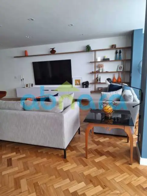 Foto 4 de Apartamento com 4 quartos à venda, 260m2 em Rio De Janeiro - RJ