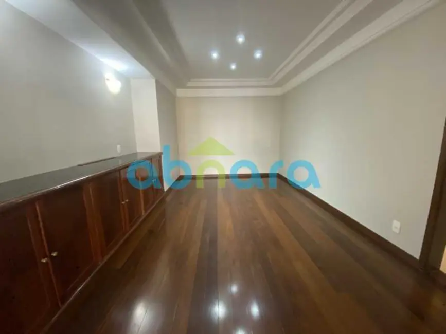 Foto 5 de Apartamento com 4 quartos à venda, 270m2 em Rio De Janeiro - RJ