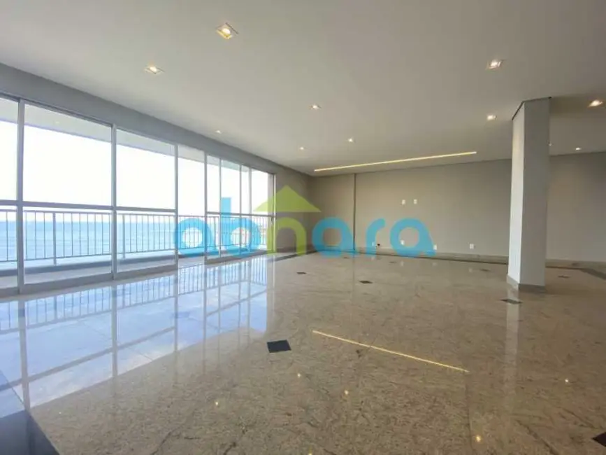 Apartamento com 4 quartos à venda, 220m2 em Rio De Janeiro - RJ - imagem 4 Foto 4 de Apartamento com 4 quartos à venda, 220m2 em Rio De Janeiro - RJ
