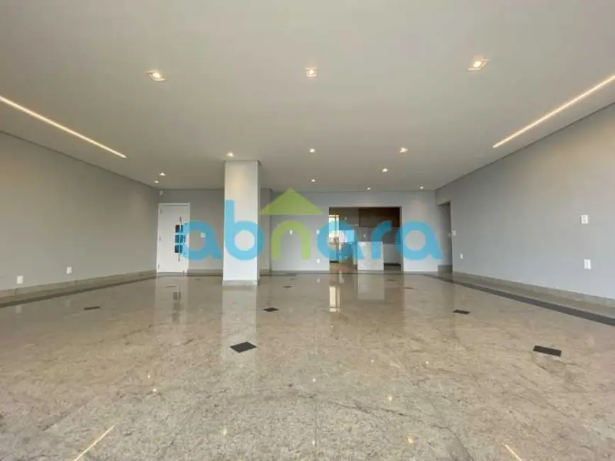 Apartamento com 4 quartos à venda, 220m2 em Rio De Janeiro - RJ - imagem 5 Foto 5 de Apartamento com 4 quartos à venda, 220m2 em Rio De Janeiro - RJ