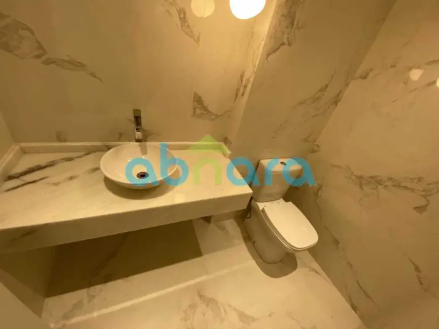Apartamento com 4 quartos à venda, 220m2 em Rio De Janeiro - RJ - imagem 7 Foto 7 de Apartamento com 4 quartos à venda, 220m2 em Rio De Janeiro - RJ