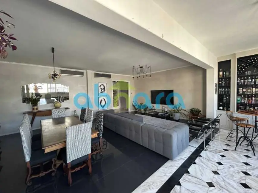 Foto 2 de Apartamento com 4 quartos à venda, 278m2 em Rio De Janeiro - RJ