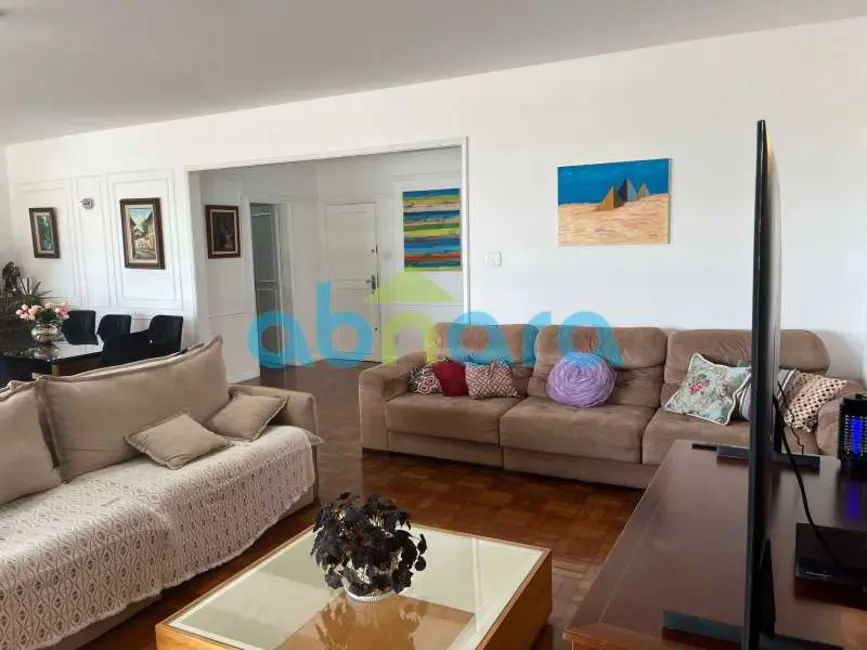 Apartamento com 4 quartos à venda, 290m2 em Rio De Janeiro - RJ - imagem 2 Foto 2 de Apartamento com 4 quartos à venda, 290m2 em Rio De Janeiro - RJ